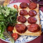 Tostas Gratinadas (Tomatada, Queijo de Ovelha de Celorico da Beira + Salada)